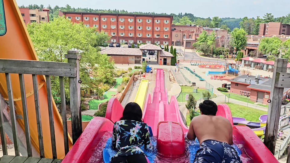 💦 Dive into Fun at Chula Vista Outdoor Waterpark in Wisconsin Dells! 🌞
