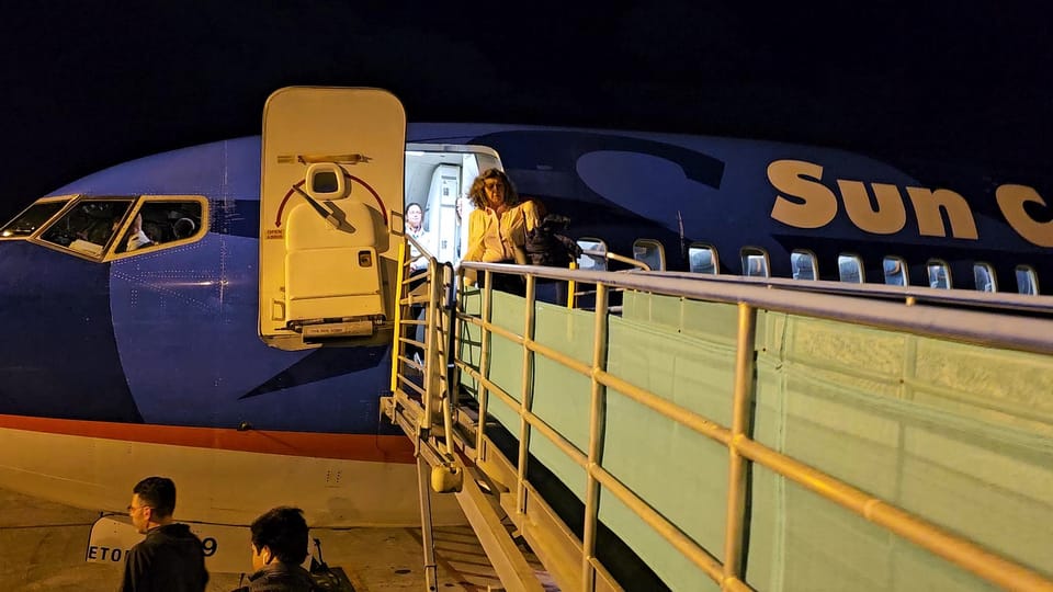 Your Complete Travel Guide to Grand Cayman Airport (GCM) ✈️🌴